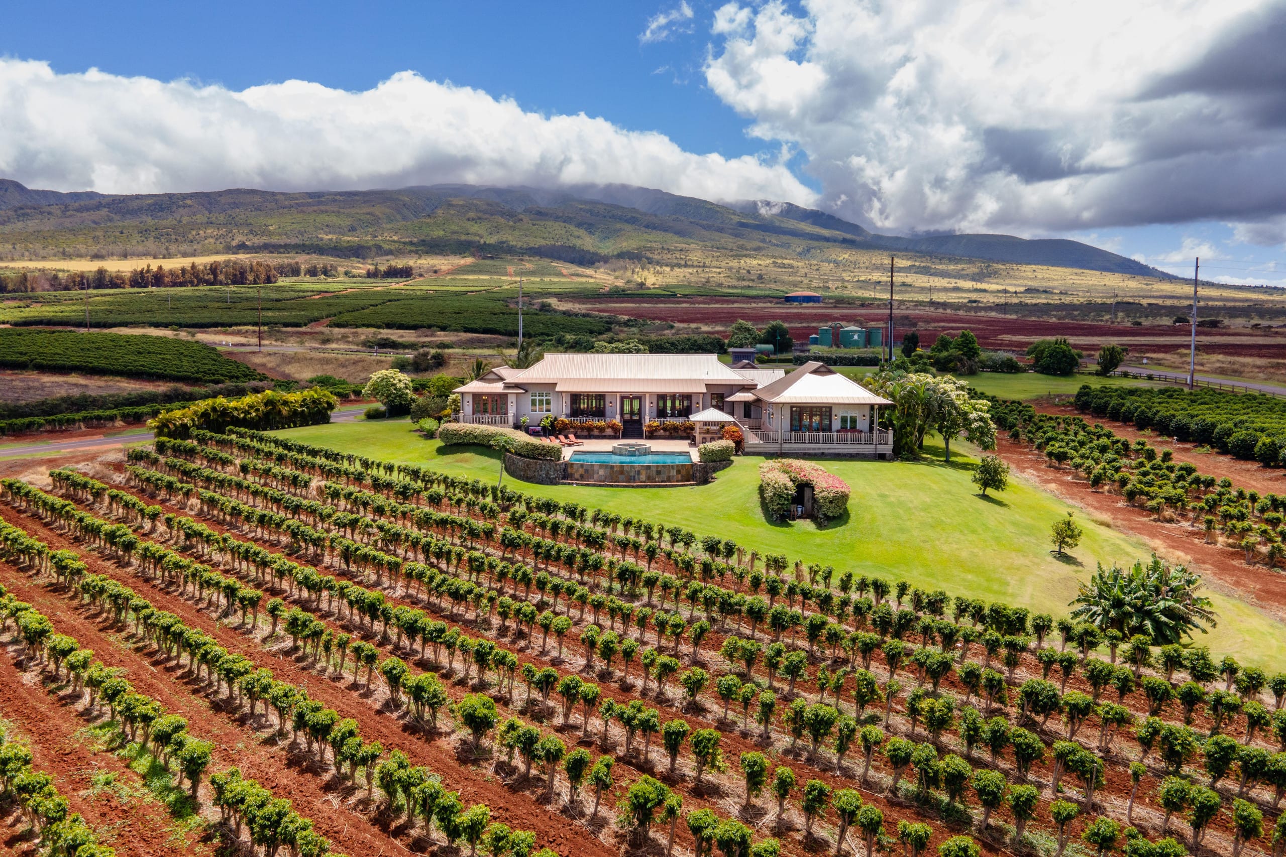 Home in Lahaina · ★5.0 · 4 bedrooms · 4 beds · 3.5 baths - Image 34