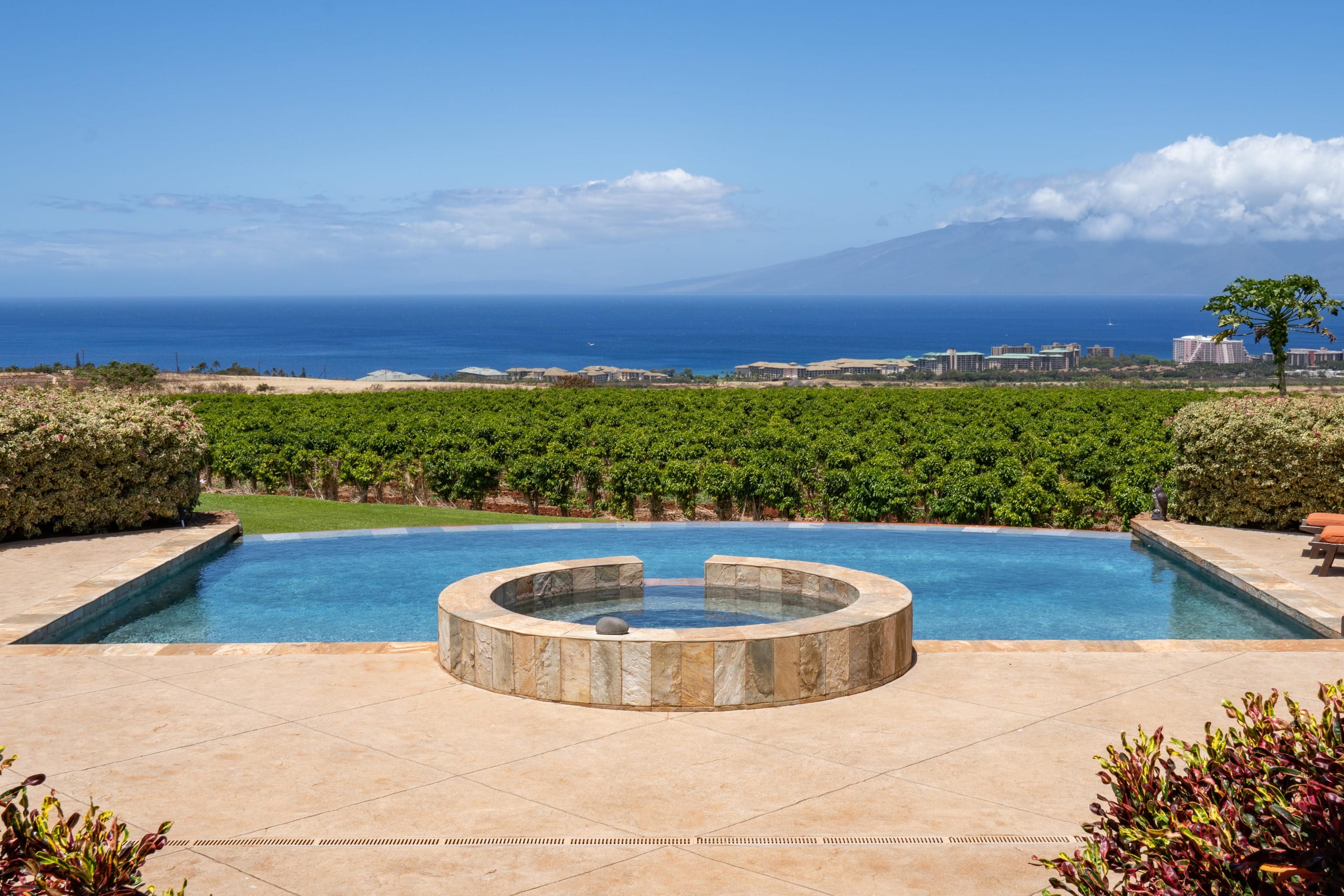 Home in Lahaina · ★5.0 · 4 bedrooms · 4 beds · 3.5 baths - Image 15