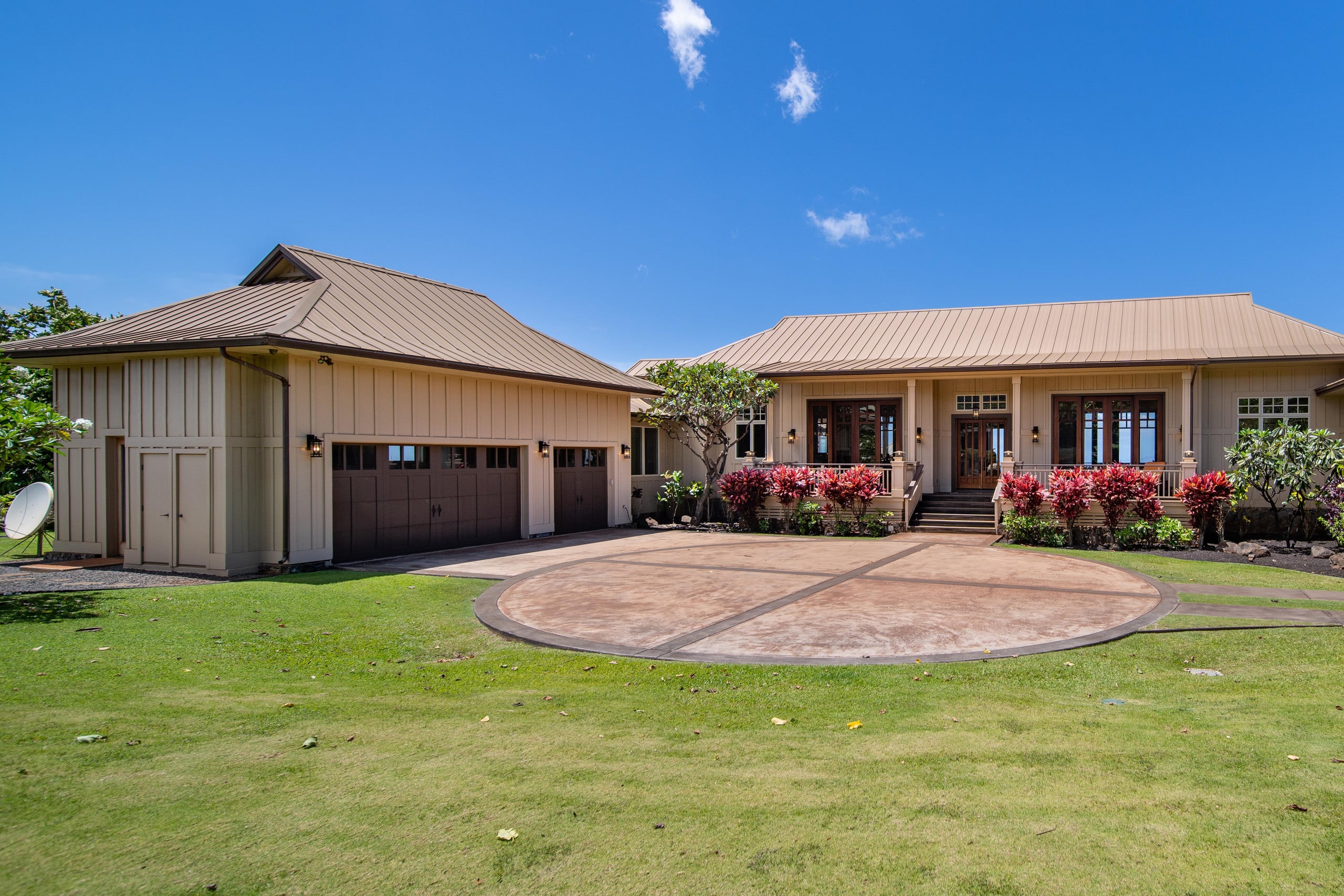 Home in Lahaina · ★5.0 · 4 bedrooms · 4 beds · 3.5 baths - Image 36