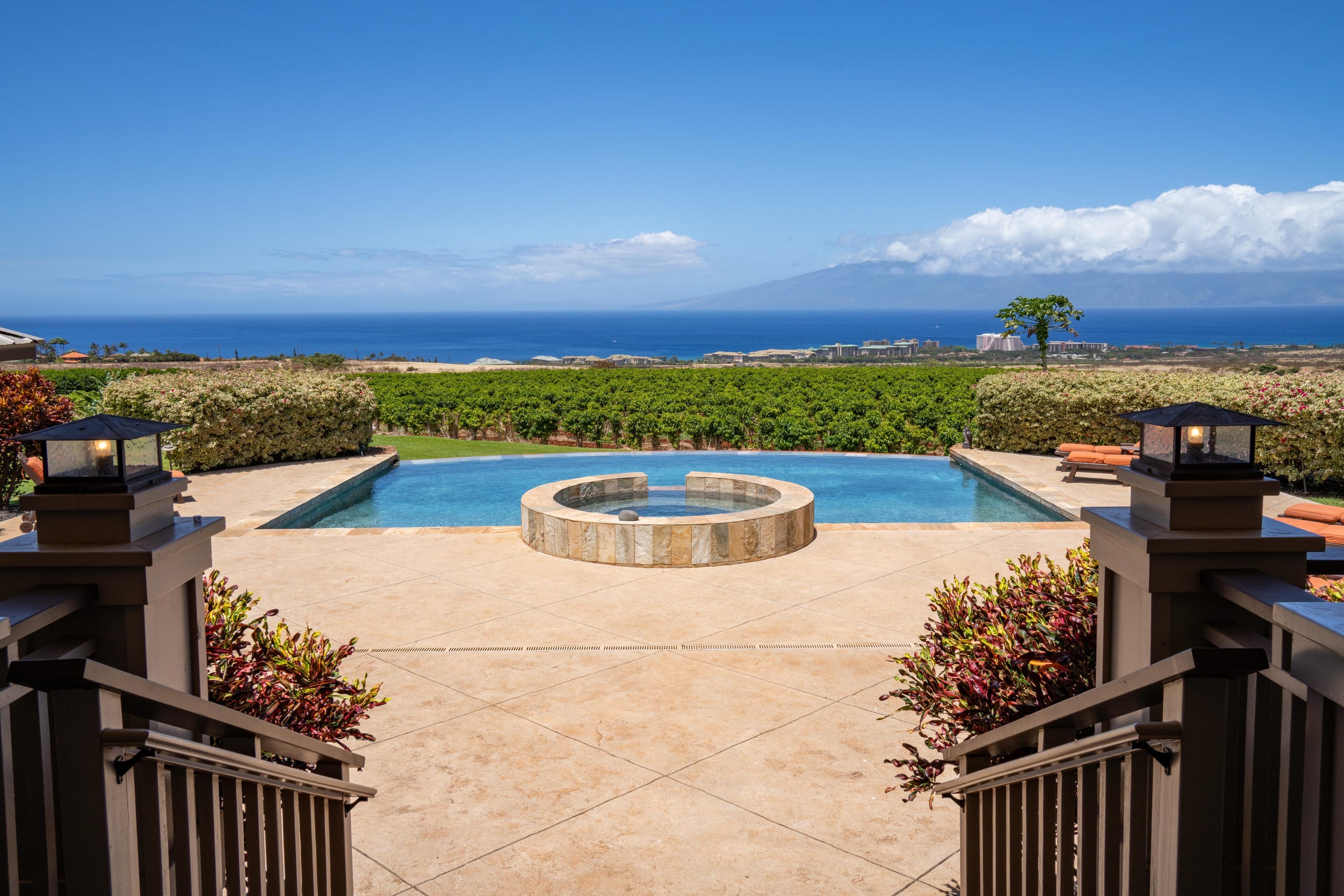 Home in Lahaina · ★5.0 · 4 bedrooms · 4 beds · 3.5 baths - Image 4