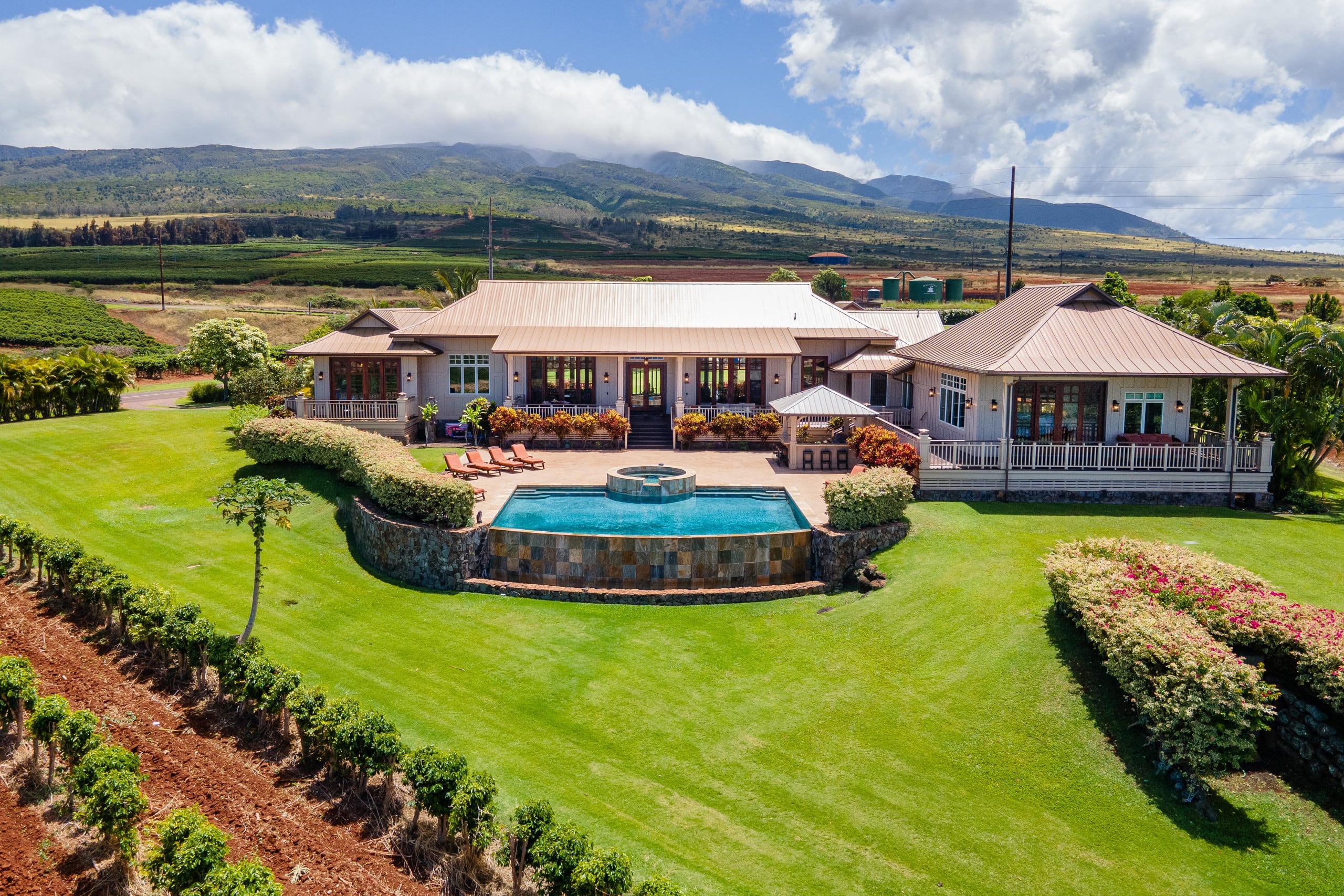 Home in Lahaina · ★5.0 · 4 bedrooms · 4 beds · 3.5 baths - Image 1