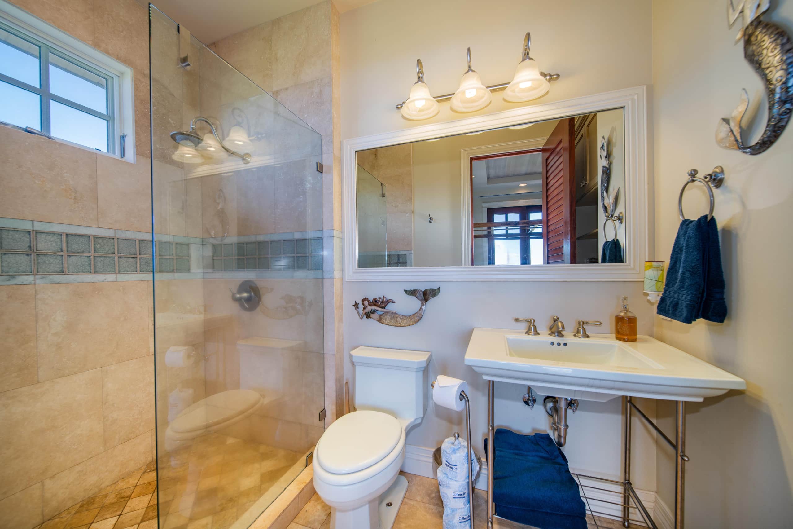 Home in Lahaina · ★5.0 · 4 bedrooms · 4 beds · 3.5 baths - Image 30