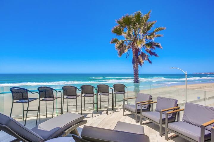 Full-Floor Ocean Front Penthouse – Deck – AC gallery image 3