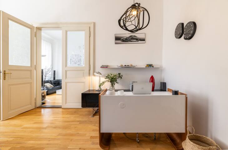 Contemporary 3 bedroom flat near Prague Castle gallery image 5