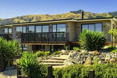Pohara's Bliss by the Sea
