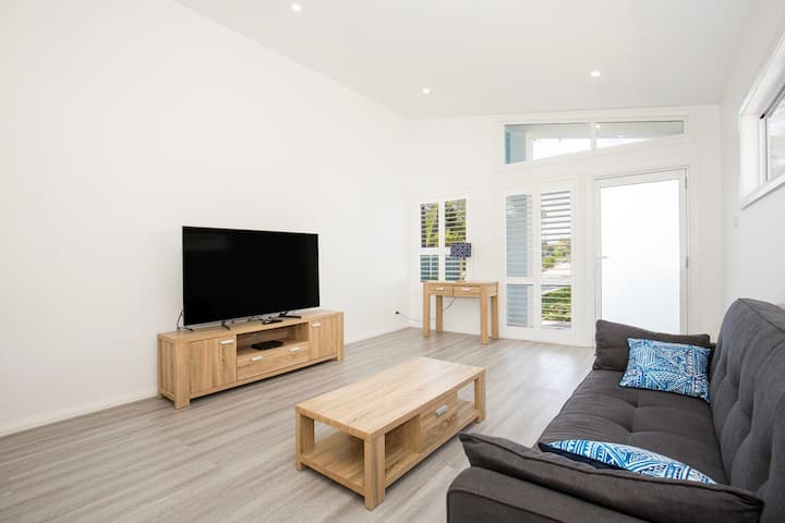 Sanctuary Blue - Pet Friendly - 5 Mins To Beach - Hyams Beach