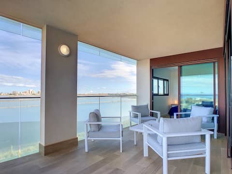 Large sea view balcony, Wi-Fi, parking and pool