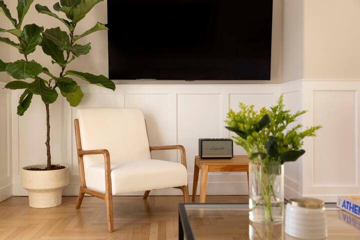 Meliti Apartment in Plaka gallery image 4