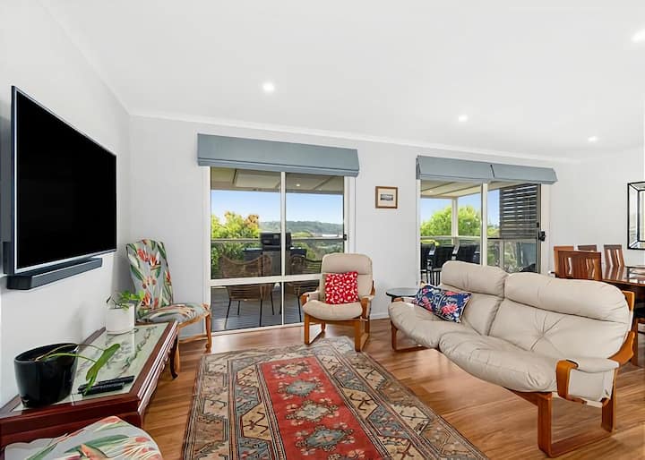 Malua Bay Escape, 500m To The Beach - Malua Bay