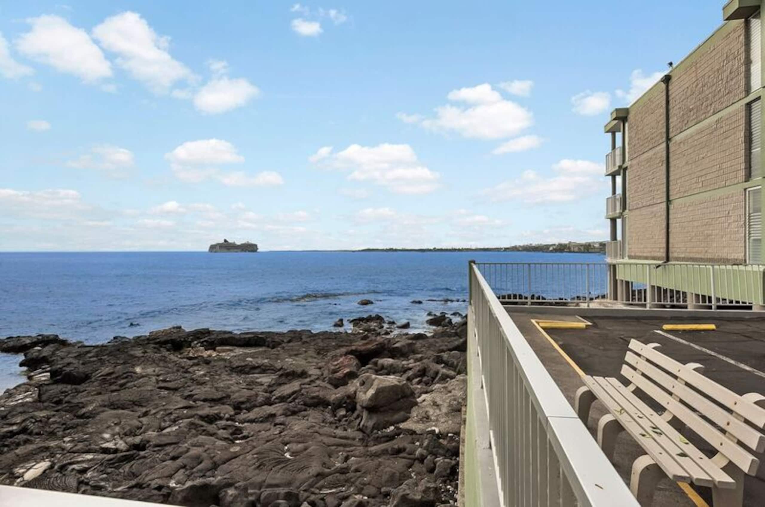 Condo in Kailua-Kona · ★4.85 · 1 bedroom · 2 beds · 1 bath - Image 19