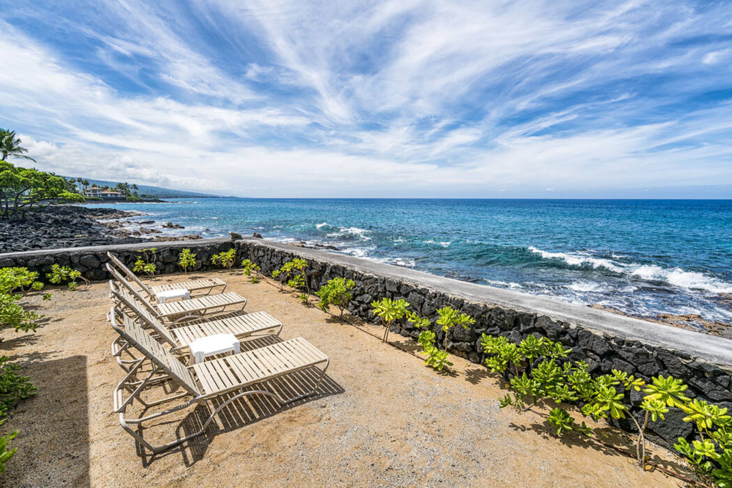 Condo in Kailua-Kona · ★4.67 · 1 bedroom · 2 beds · 1 bath - Image 31