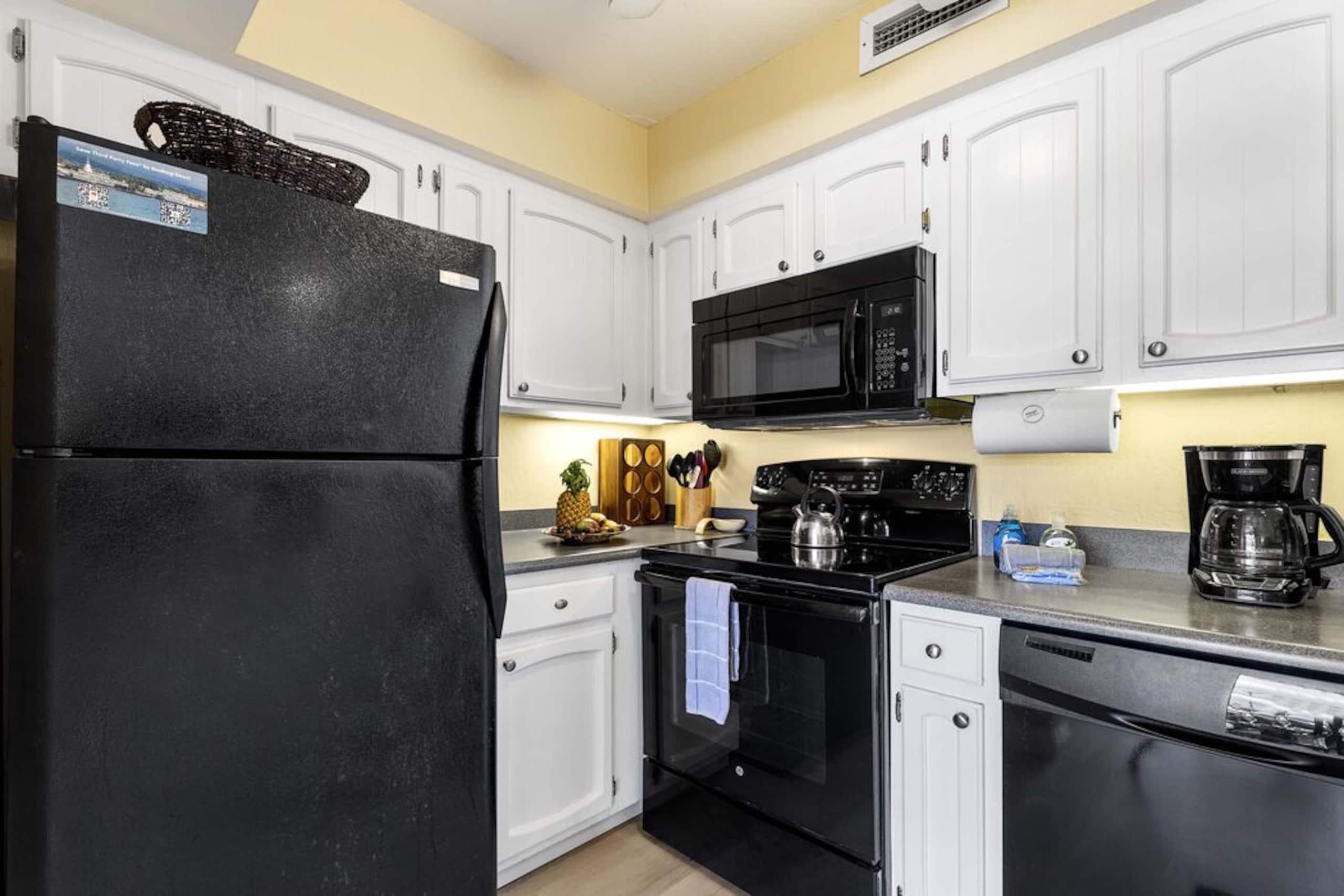 Condo in Kailua-Kona · ★4.67 · 1 bedroom · 2 beds · 1 bath - Image 10