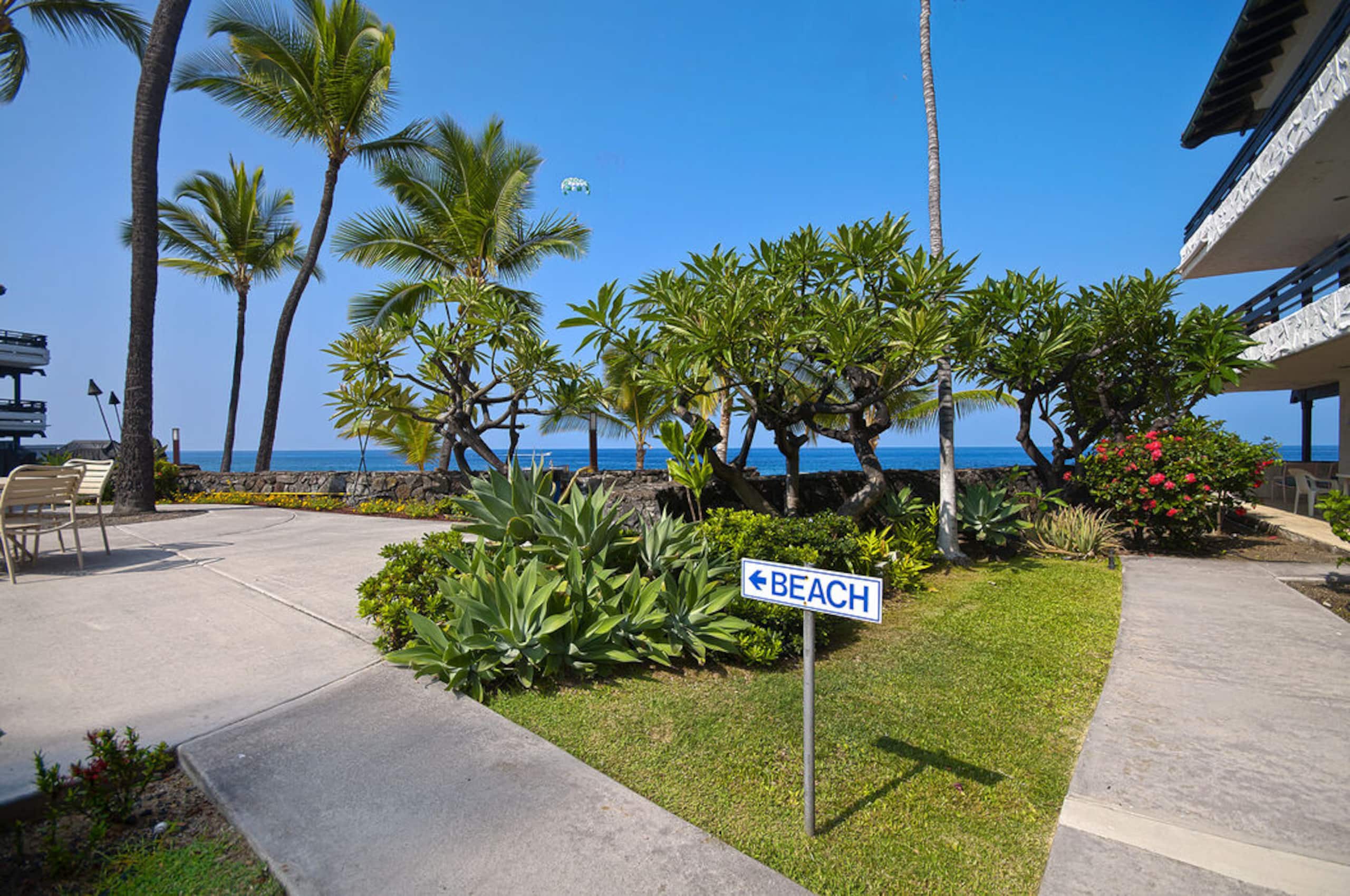 Condo in Kailua-Kona · ★4.67 · 1 bedroom · 2 beds · 1 bath - Image 26