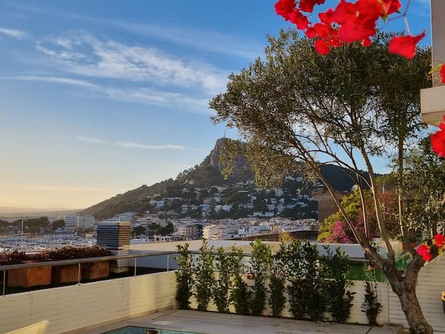 House 5 adults sea views