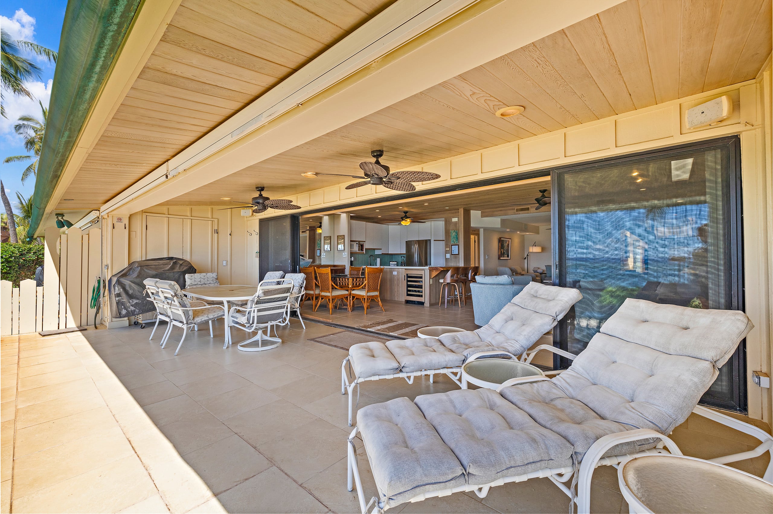 Townhouse in Lahaina · ★4.89 · 4 bedrooms · 5 beds · 4 baths - Image 7
