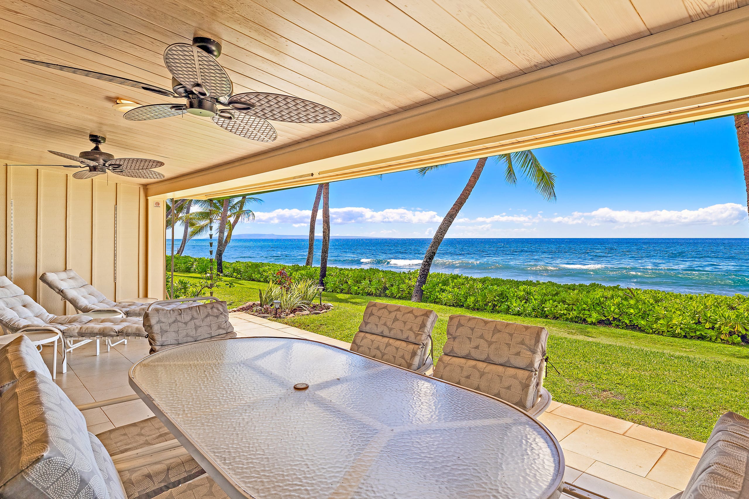Townhouse in Lahaina · ★4.89 · 4 bedrooms · 5 beds · 4 baths - Image 3
