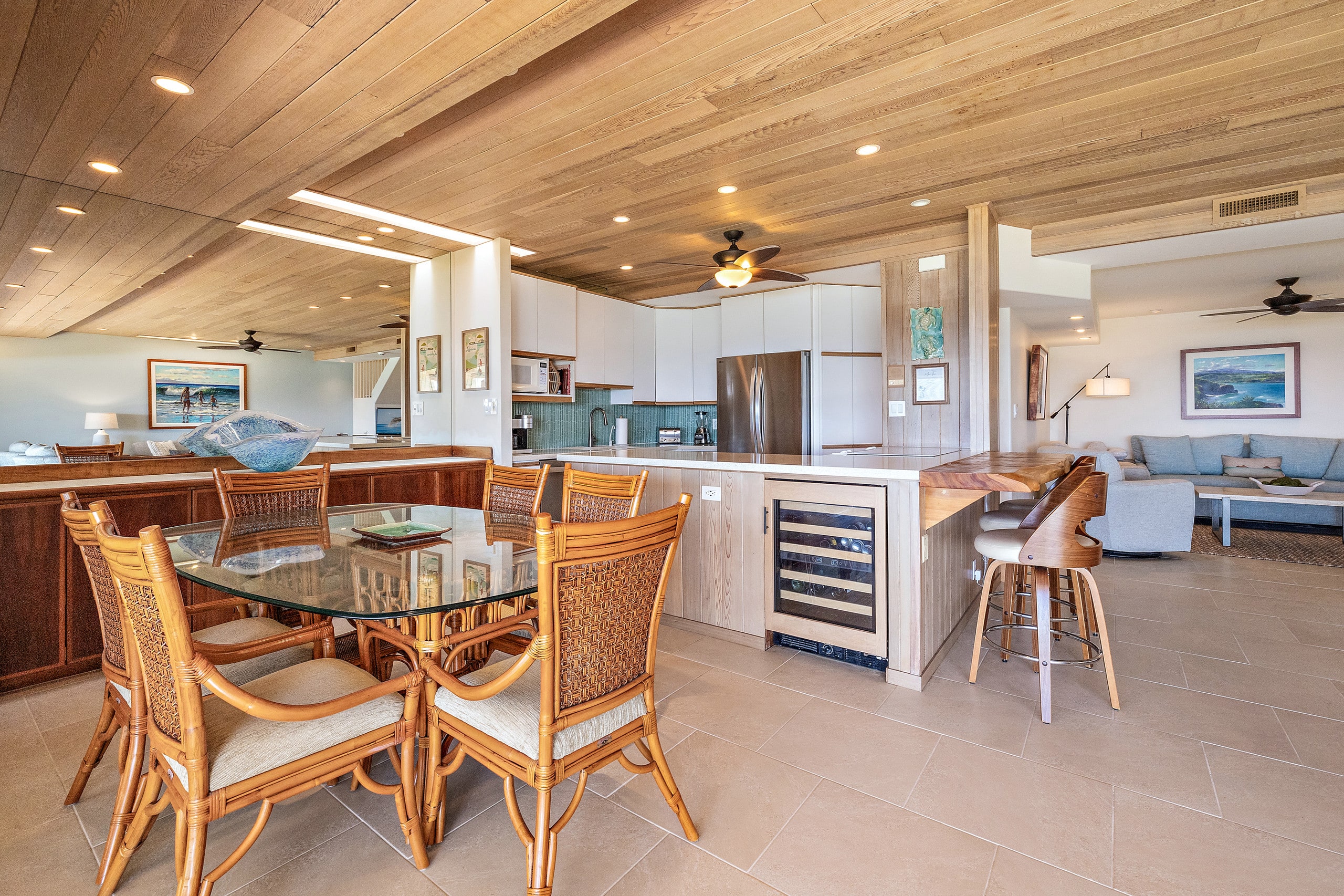 Townhouse in Lahaina · ★4.89 · 4 bedrooms · 5 beds · 4 baths - Image 12