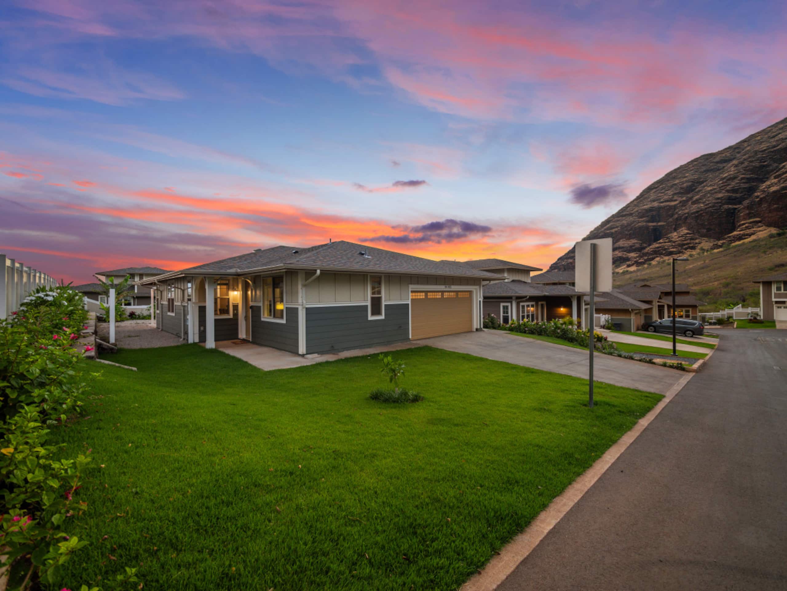Home in Waianae · ★4.98 · 3 bedrooms · 6 beds · 2 private baths - Image 2