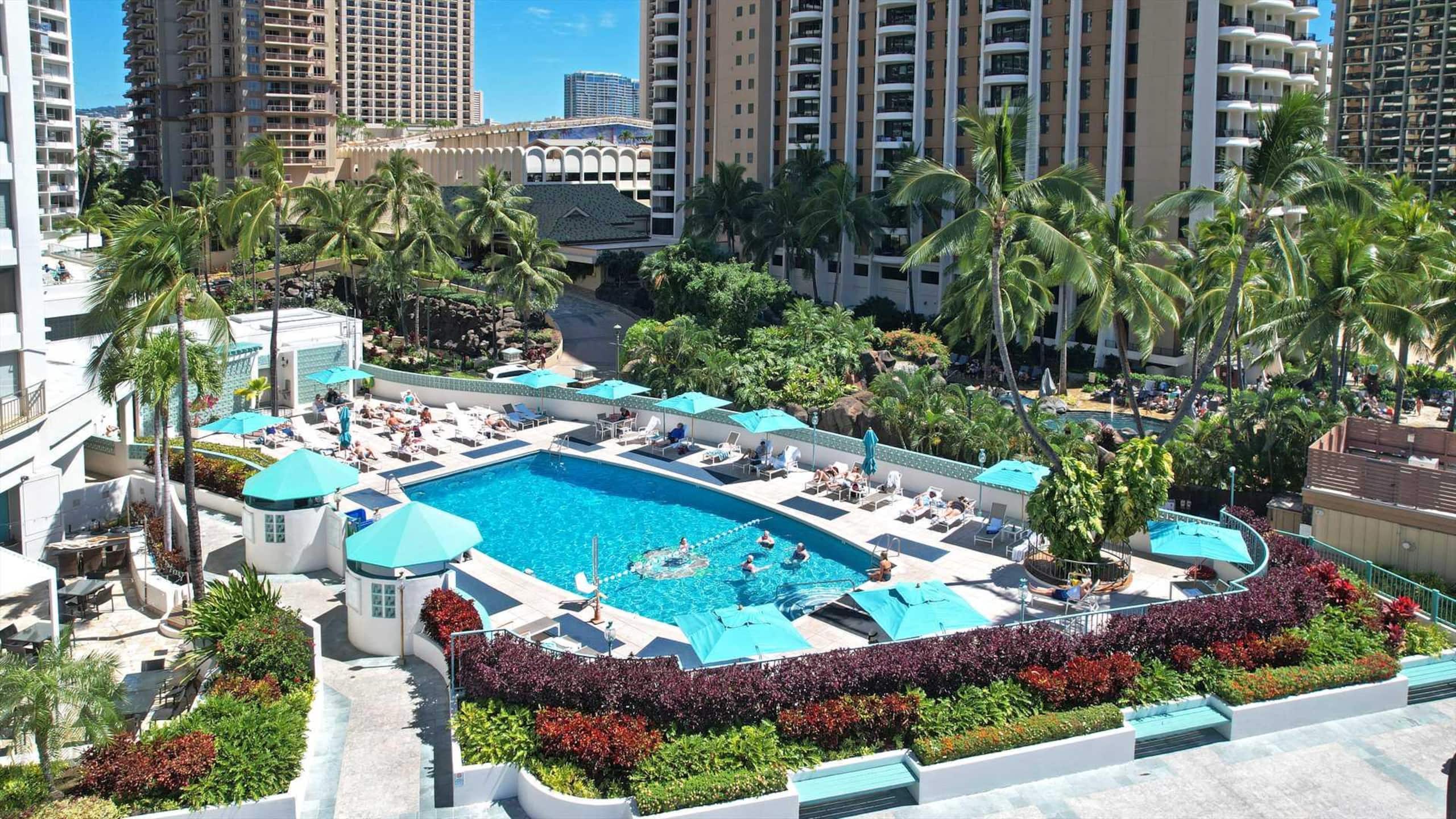 Condo in Honolulu · ★4.76 · 1 bedroom · 2 beds · 1 private bath - Image 38