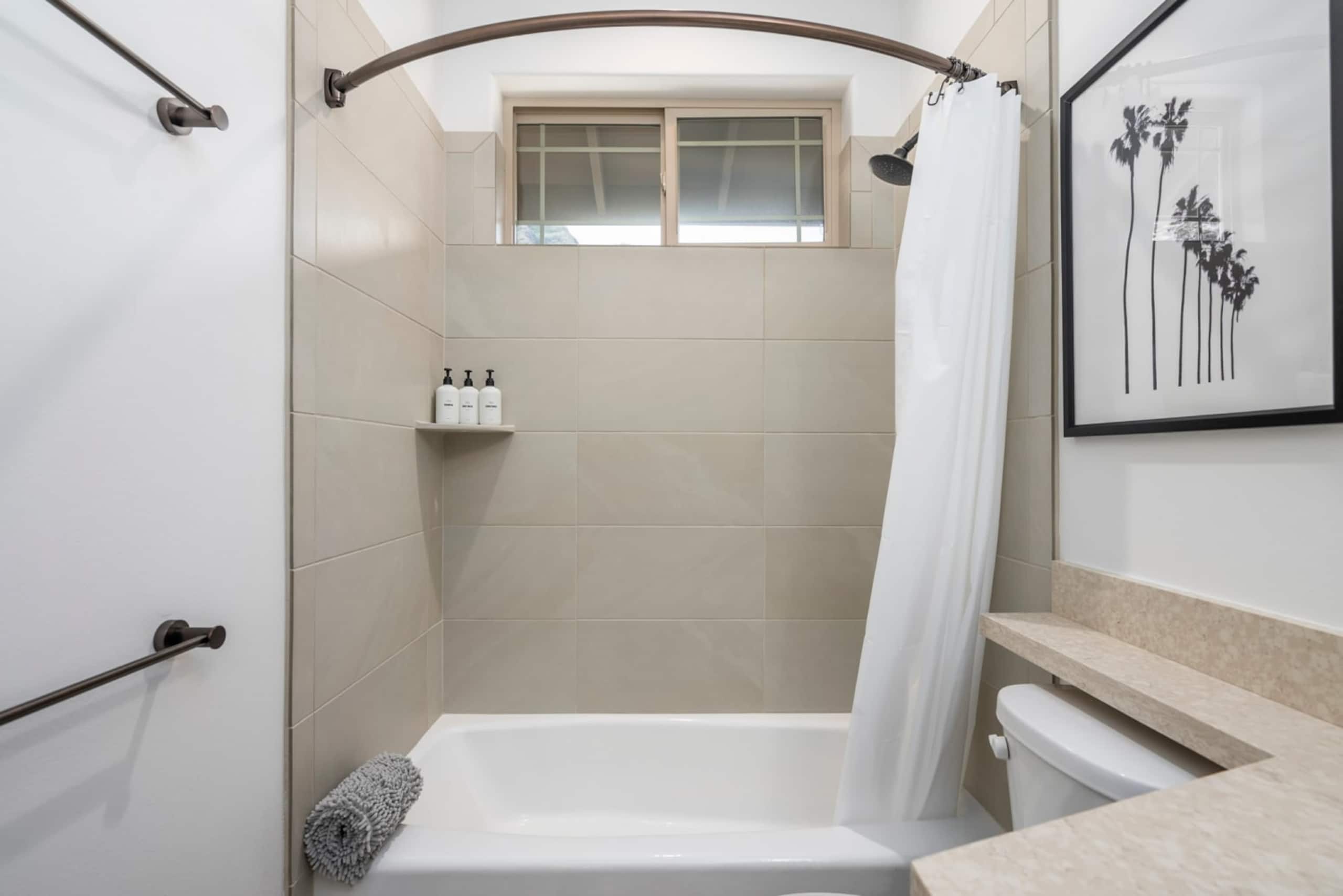 Home in Waianae · ★4.84 · 3 bedrooms · 4 beds · 2.5 private baths - Image 20