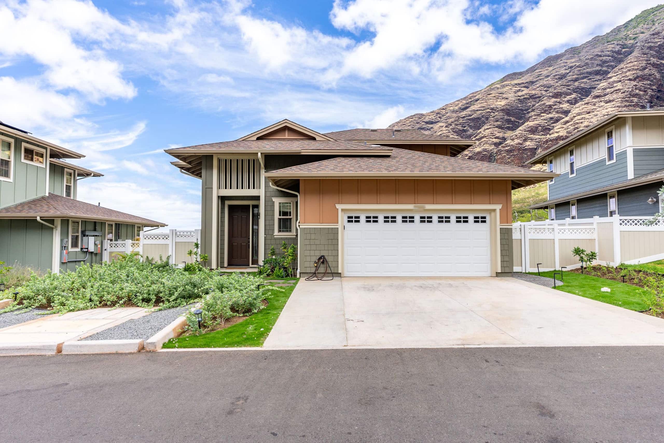 Home in Waianae · ★4.84 · 3 bedrooms · 4 beds · 2.5 private baths - Image 45