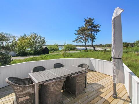 "Julietta" - 50m from the sea by Interhome