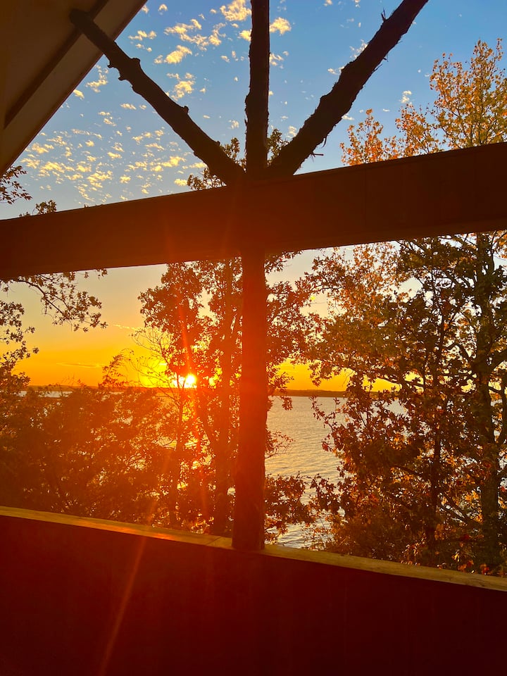 vista desde el balcón privado del dormitorio de lujo de arriba