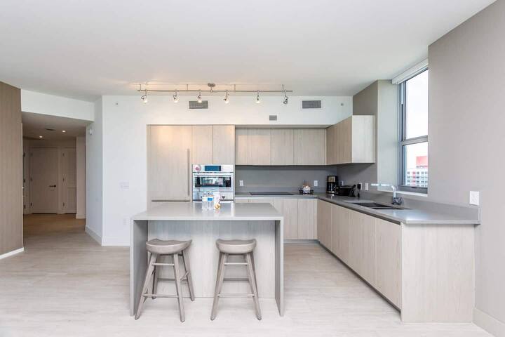 2Bedroom Apt w/parcial ocean view gallery image 5