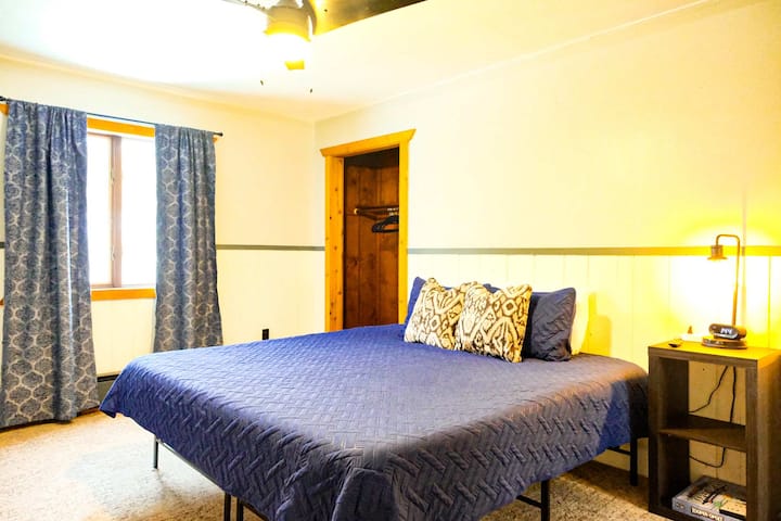 غرفة النوم 1