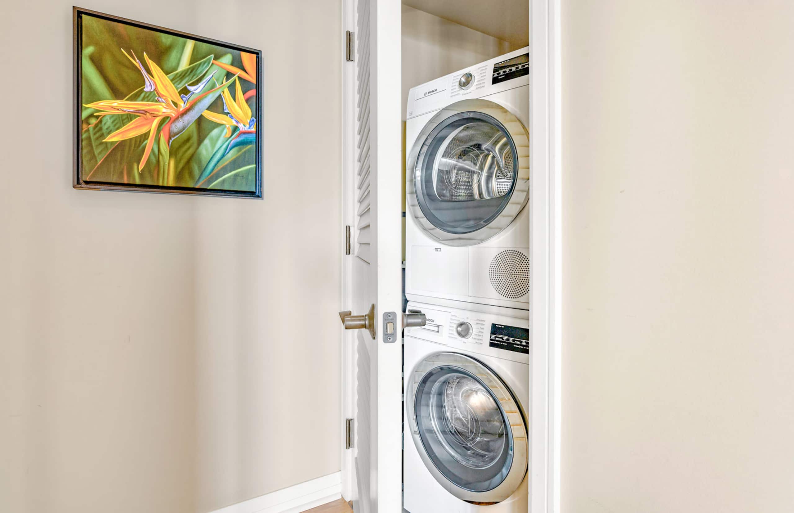 Condo in Lahaina · ★5.0 · 2 bedrooms · 3 beds · 2 baths - Image 25