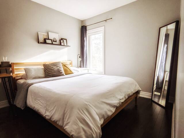 Inviting 2BR Townhouse w/ 2 WFH Setups and WiFi gallery image 2