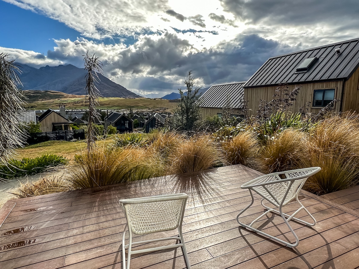 Falcons Retreat with spa near skifields Houses for Rent in Jacks