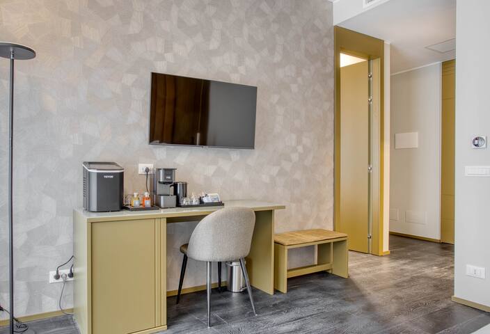 Lovely Hotel Suite next to the Duomo gallery image 4