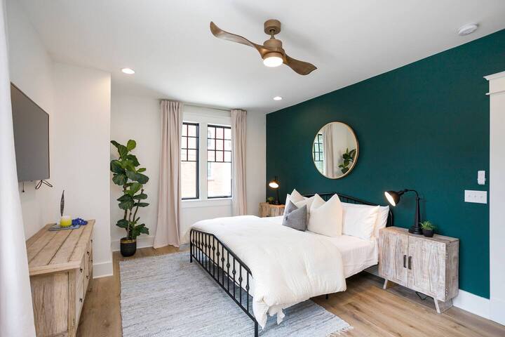 2 Luxe Townhomes | Walk to Belmont & 12 South gallery image 4