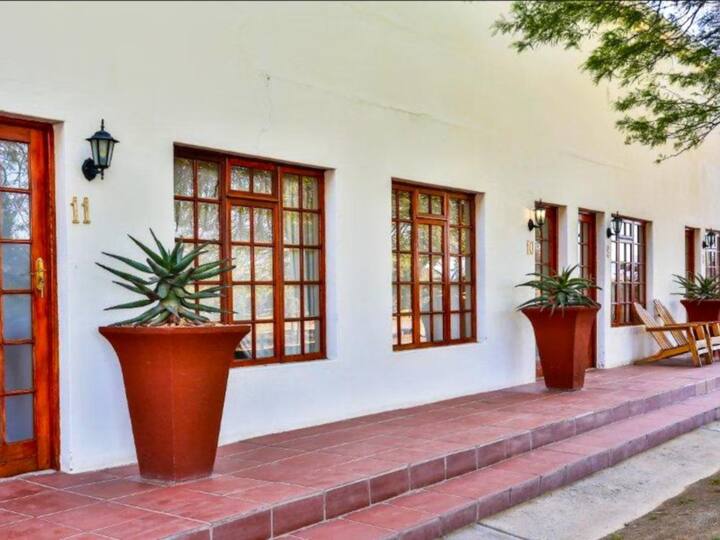 Olive Orchard Guest Rooms Guesthouses for Rent in Beaufort West