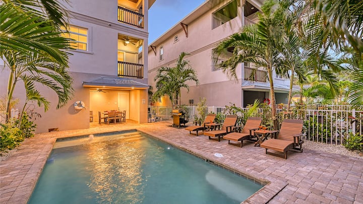 Casa Eulimia | Luxury Home Steps To Crescent Beach - Siesta Key, FL