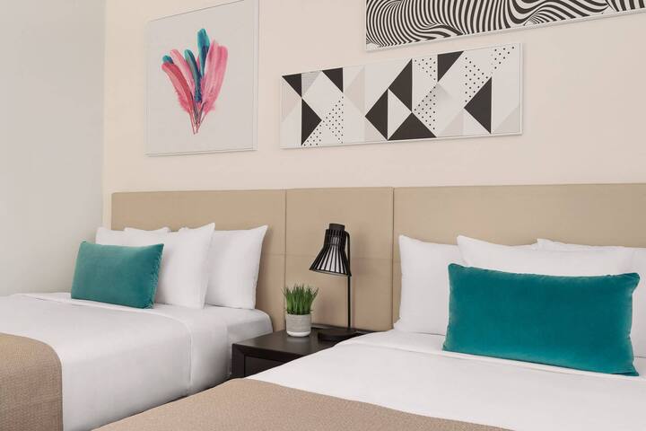 2BR Oceanview/Poolview Suite at Hyde Beach House gallery image 2