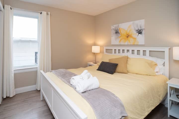 Experience a great night's sleep in our primary bedroom at our Vineland Airbnb. Our comfortable queen-sized bed is the perfect spot to rest and recharge during your stay.