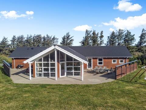 "Naida" - 850m from the sea by Interhome
