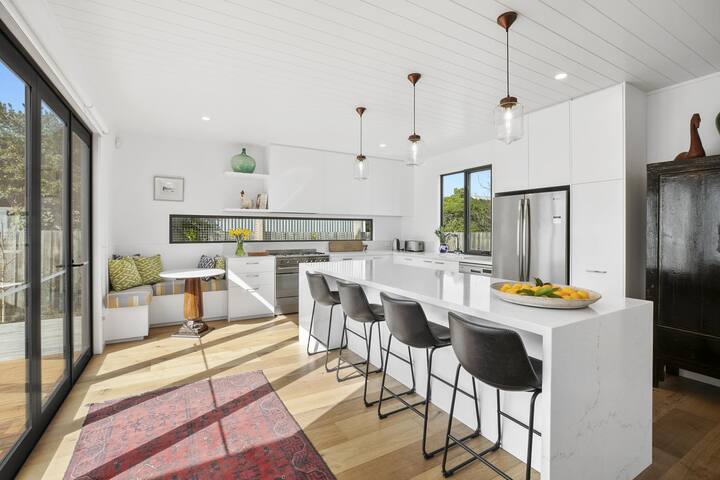 Punt Road Beach House gallery image 2