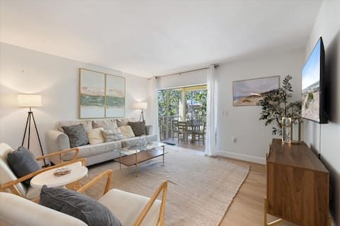 Top Airbnb: Beach Condo with Quiet, Private Beach in Longboat Key
