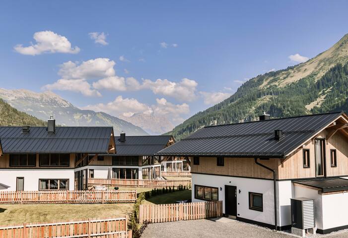 Common Visual Beteiligungs-GmbH managed Airbnb listing 3