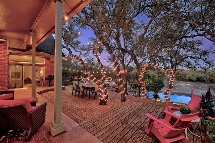 Perfect Retreat + Pool + Cedar Hot Tub + Sleeps 12