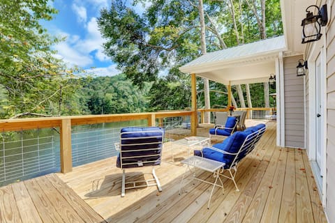 Sleep in the Trees · Lakefront · Private Dock