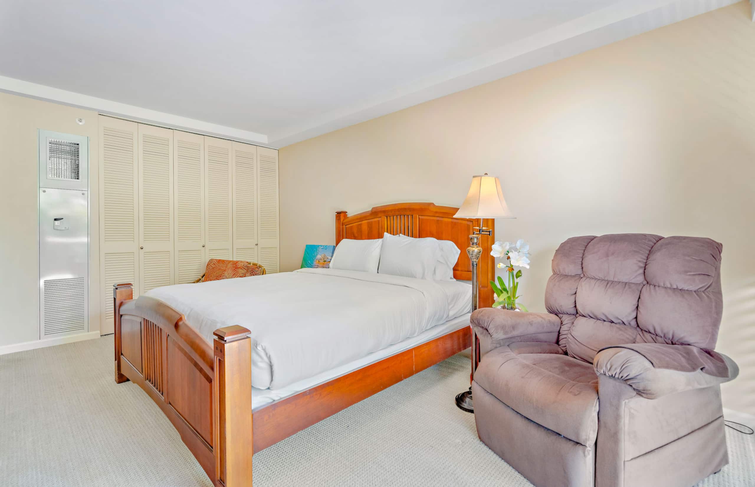 Condo in Lahaina · ★4.75 · 2 bedrooms · 2 beds · 2 baths - Image 22