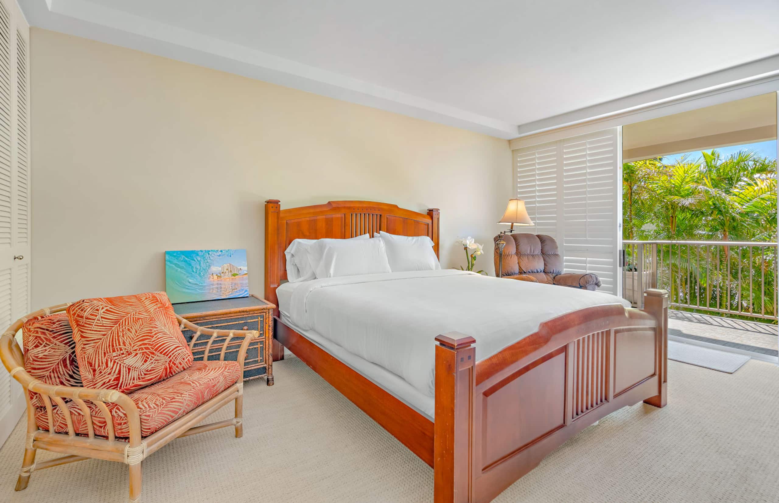 Condo in Lahaina · ★4.75 · 2 bedrooms · 2 beds · 2 baths - Image 21