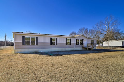 Close to Marinas: Bernice Home w/ Large Yard