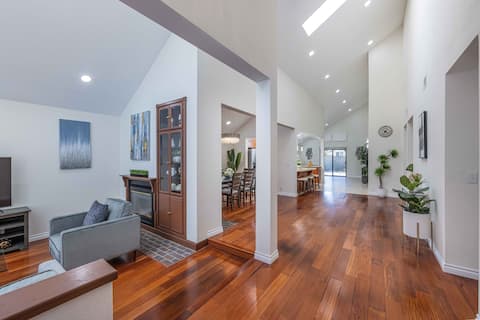 FV12-MT1-Luxury Staycation Gorgeous Home