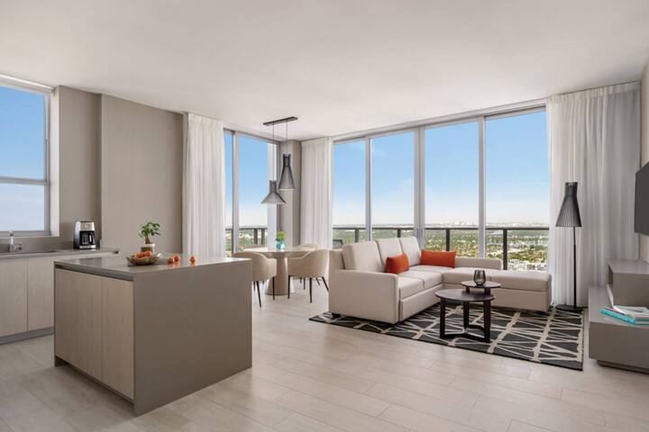 3BR Corner Suite View-Ocean at Hyde Beach House gallery image 4