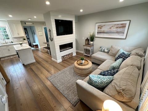 Beautifully Renovated 2 Bed 2 Bath Private Home